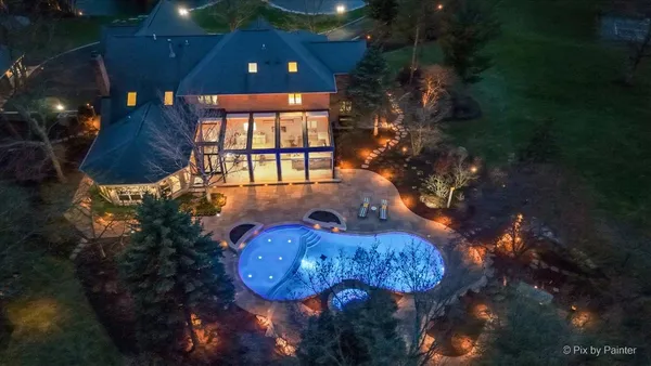 $1,800,000 | 8 Moate Lane, Barrington Hills, IL 60010