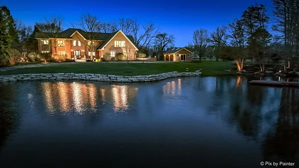 $1,800,000 | 8 Moate Lane, Barrington Hills, IL 60010
