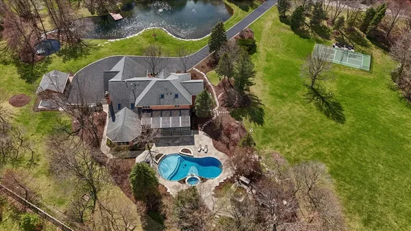 $1,800,000 | 8 Moate Lane, Barrington Hills, IL 60010