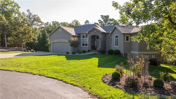 $849,000 | 88 Eastwood Court, Sunrise Beach, MO 65079