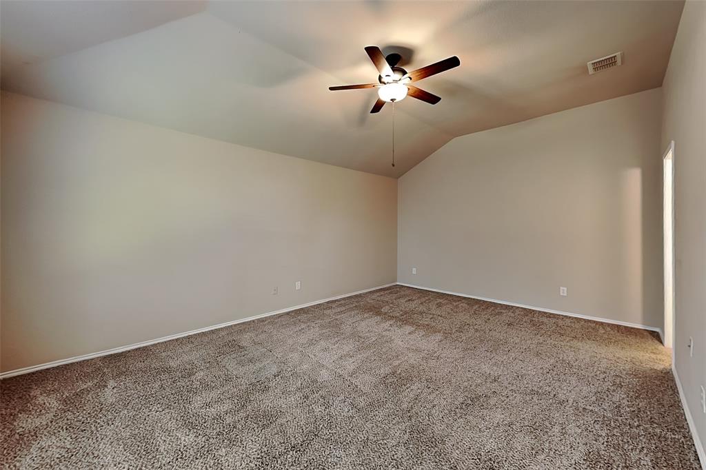 5561 Spring Ridge Drive Watauga, TX 76137 - Photo 8 of 22