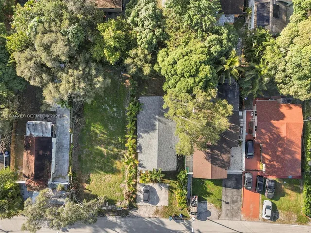 $2,400 | 2512 Northeast 182nd Terrace, Unit 1, North Miami Beach, FL 33160