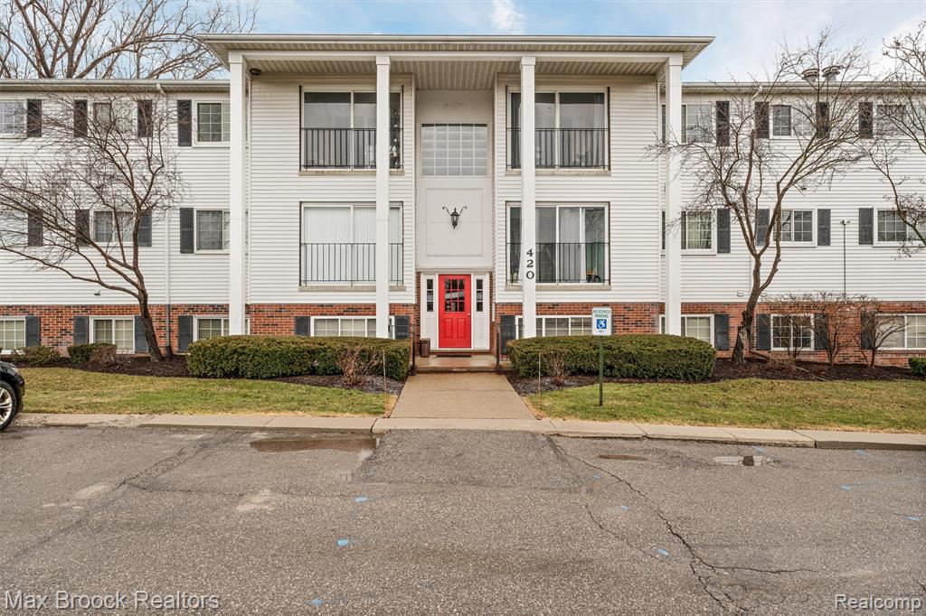 420 Baldwin Avenue, Unit 84 Rochester, MI 48307 - Photo 1 of 26 Gallery Image 1