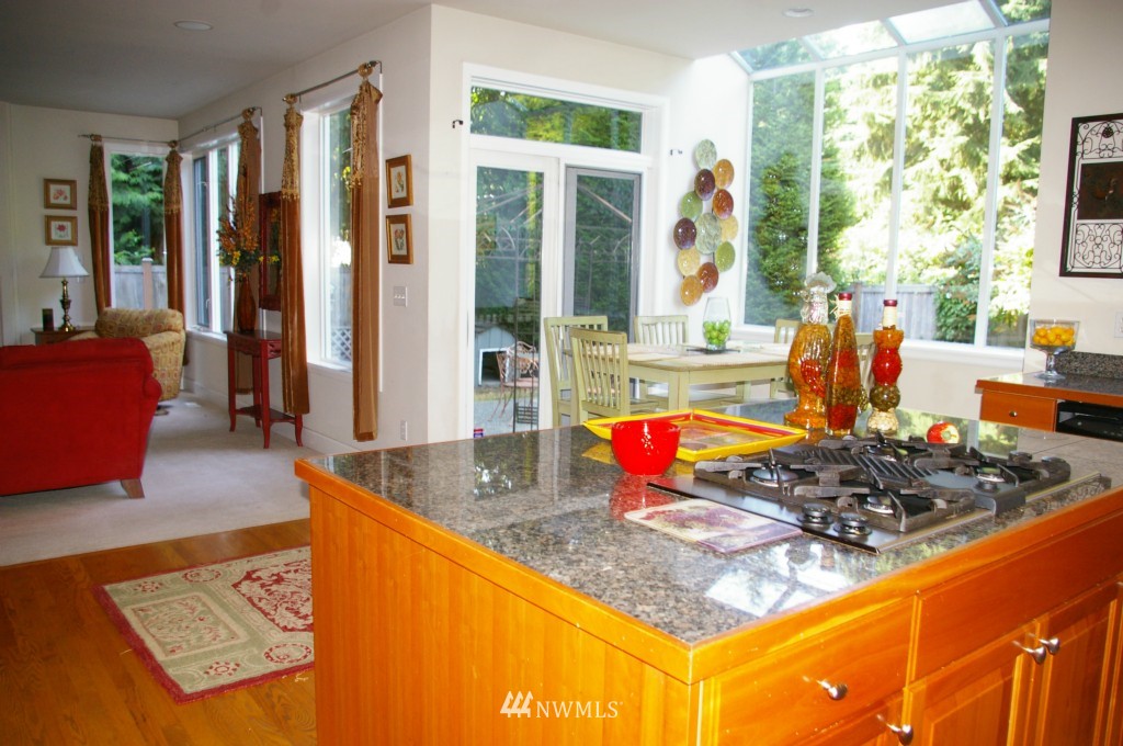 20704 35th Drive Southeast Bothell, WA 98021 - Photo 10 of 15 Gallery Image 10