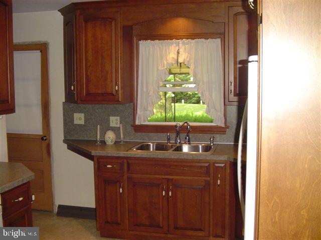 746 Marticville Road Pequea, PA 17565 - Photo 4 of 14 Gallery Image 4