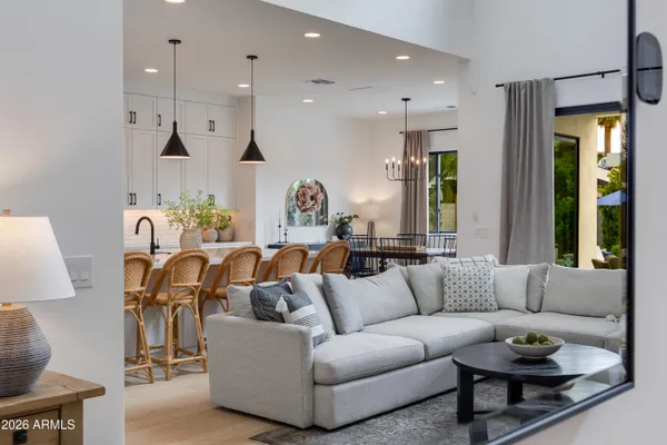$1,835,000 | 5513 East Verde Lane, Phoenix, AZ 85018