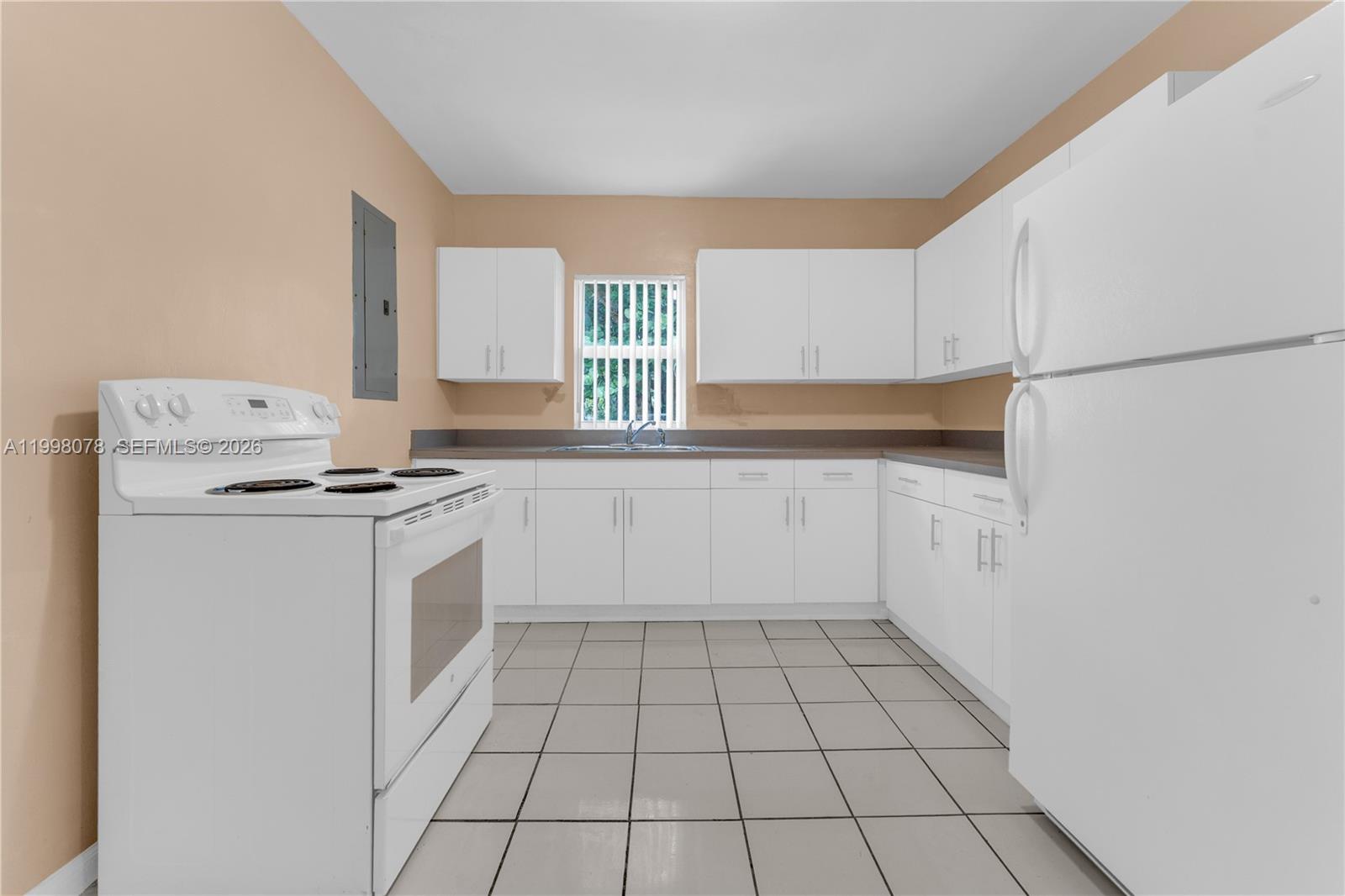 2231 Northwest 74th Street Miami, FL 33147 - Photo 9 of 21