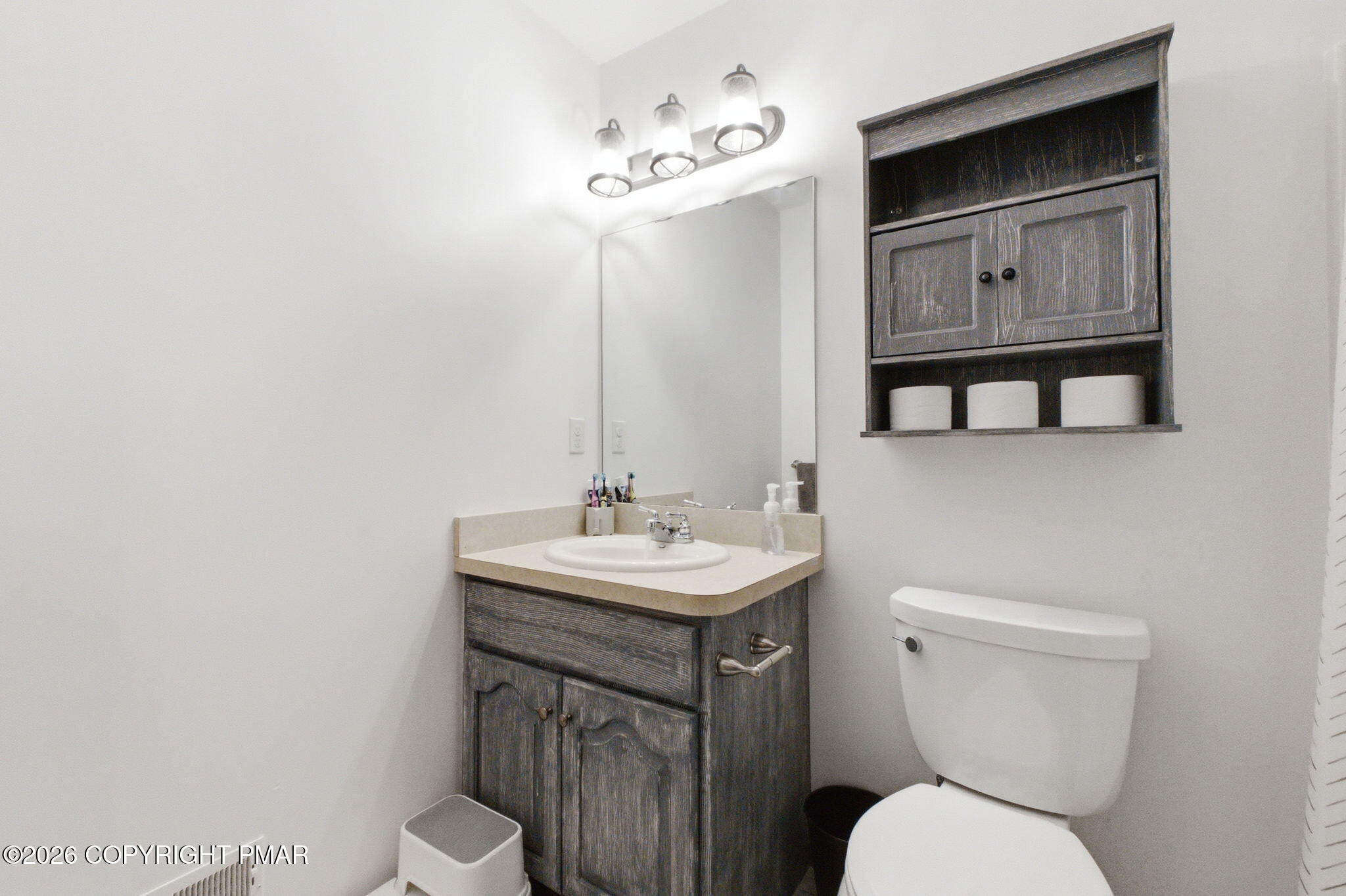 4896 Pine Ridge Drive West Bushkill, PA 18324 - Photo 27 of 43 33-web-or-mls-DSC00655