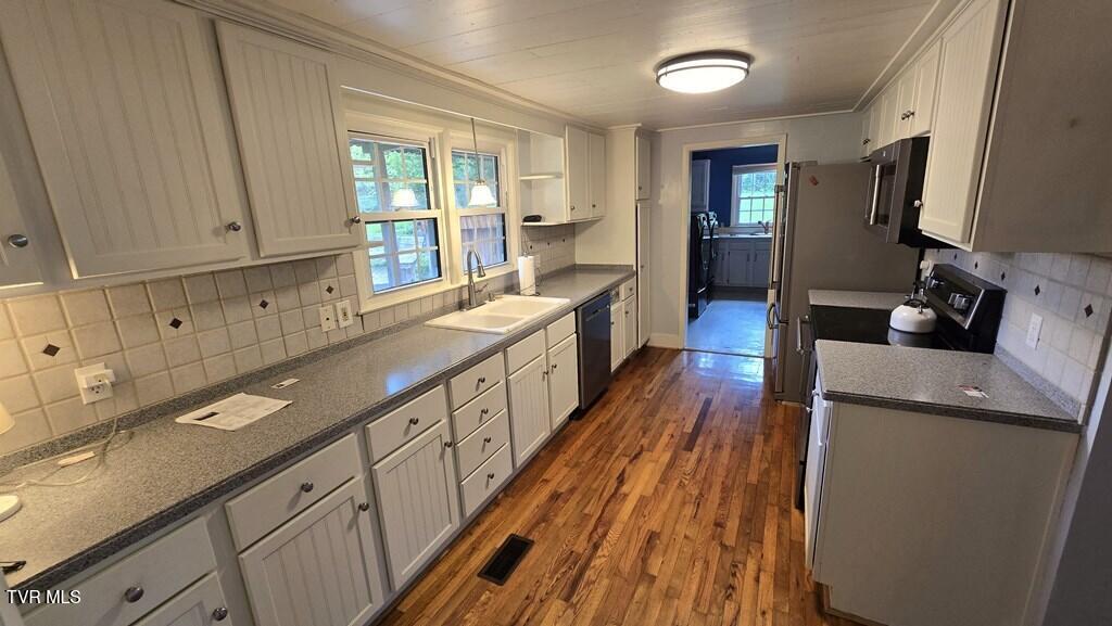 1229 Cooks Valley Road Kingsport, TN 37664 - Photo 28 of 54 99940_18