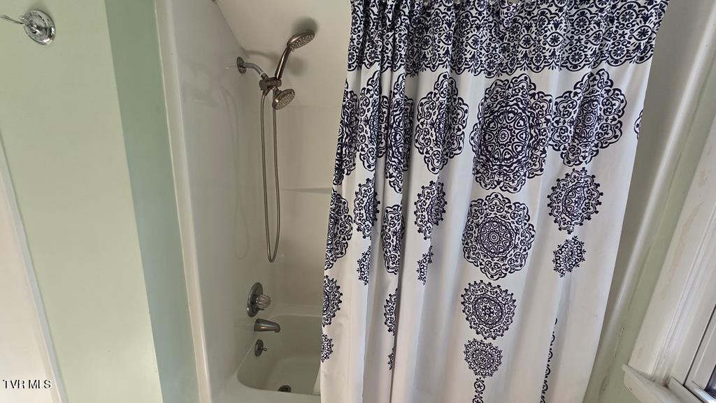 1229 Cooks Valley Road Kingsport, TN 37664 - Photo 34 of 54 99940_29
