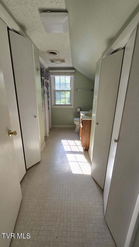 1229 Cooks Valley Road Kingsport, TN 37664 - Photo 36 of 54 99940_31