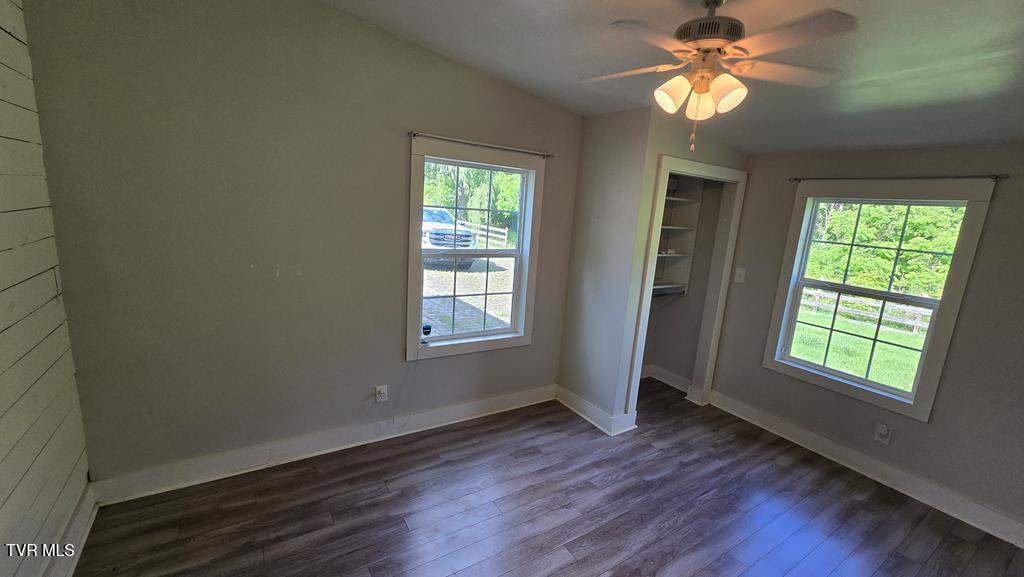 1229 Cooks Valley Road Kingsport, TN 37664 - Photo 38 of 54 99940_35