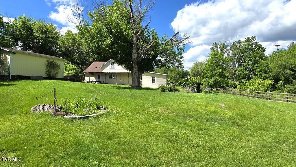 1229 Cooks Valley Road Kingsport, TN 37664 - Photo 5 of 54 99940_4