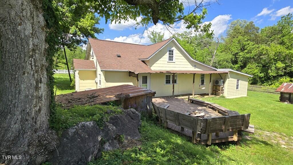 1229 Cooks Valley Road Kingsport, TN 37664 - Photo 7 of 54 99940_6