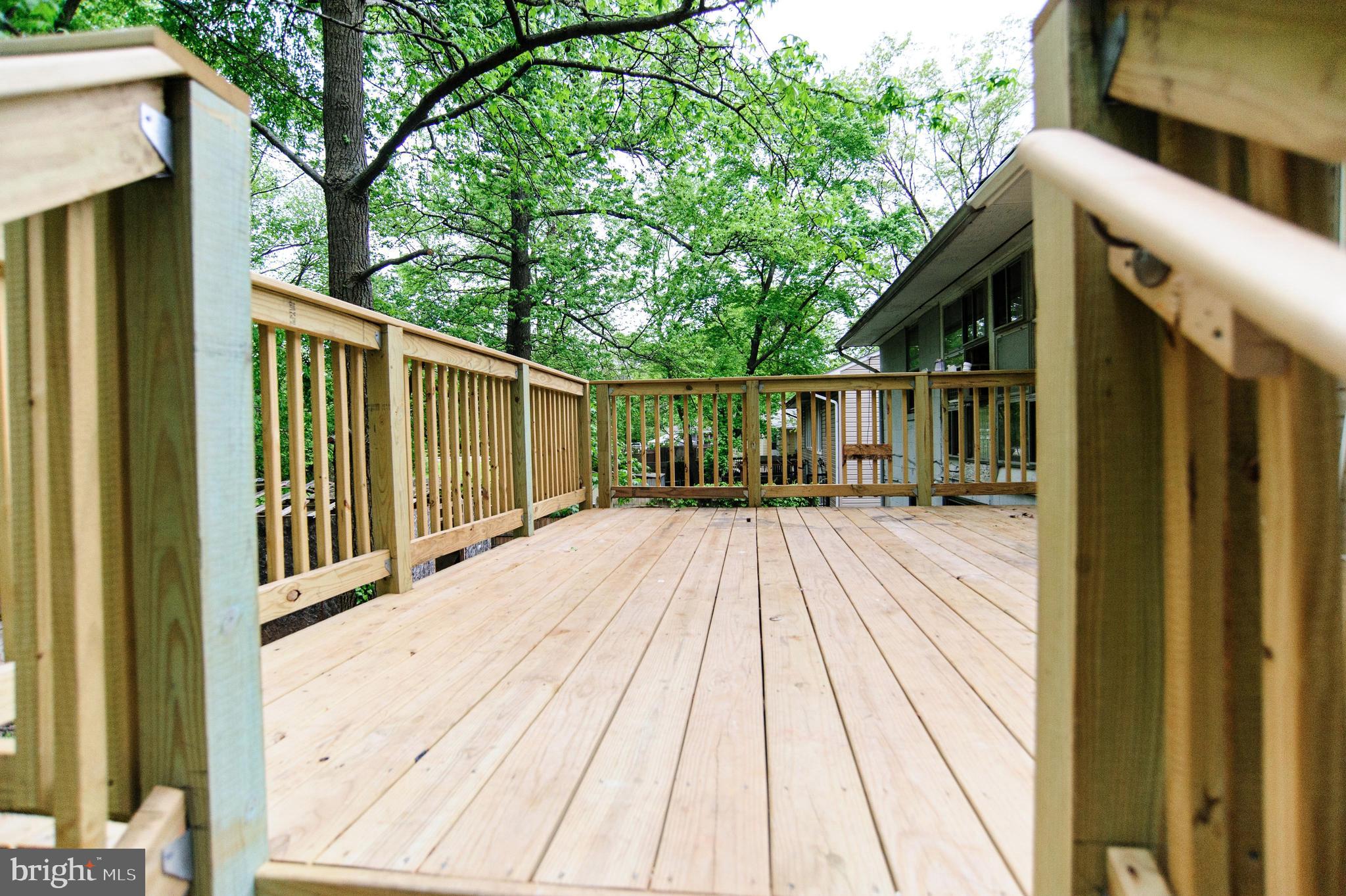 7809 Greenleaf Road Landover, MD 20785 - Photo 17 of 30 Deck