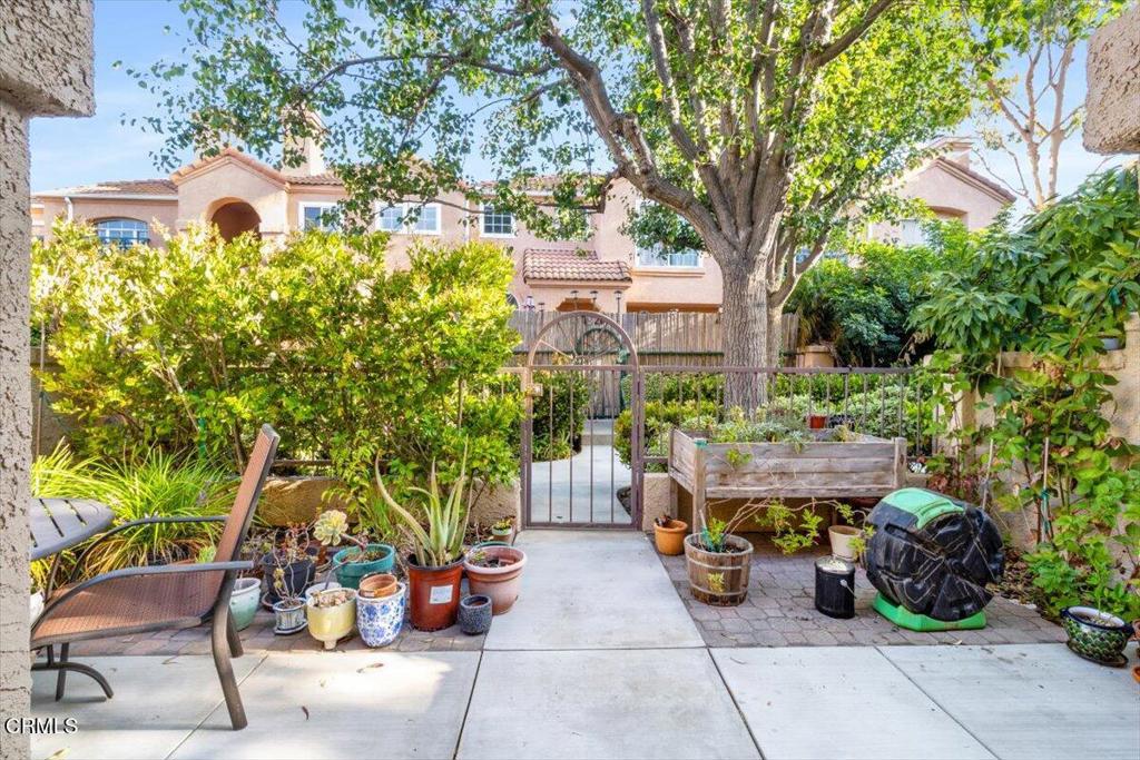 1309 Nautical Way Oxnard, CA 93030 - Photo 8 of 42 10-11