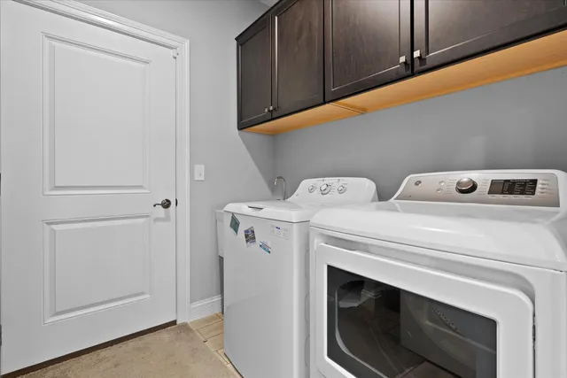 $499,900 | 425 Chapel Hill Drive, Johnson Creek, WI 53038