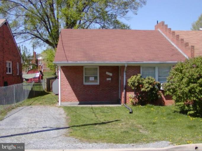 351 Ritenour Street Front Royal, VA 22630 - Photo 1 of 6 Exterior (Front)