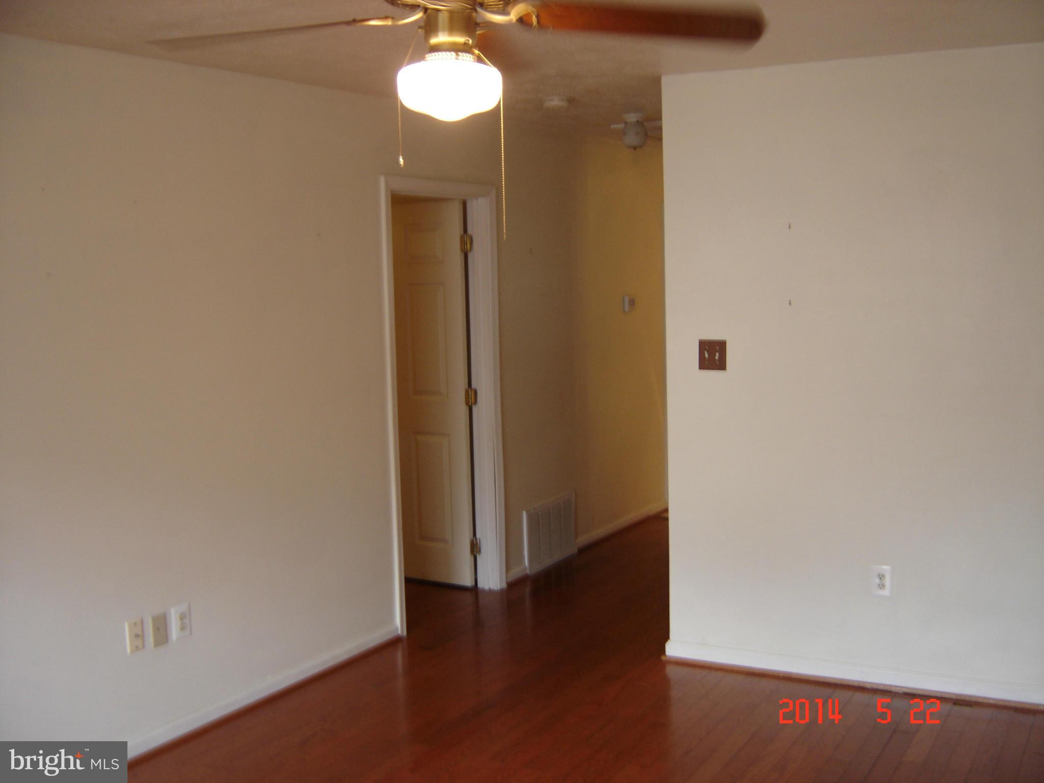 351 Ritenour Street Front Royal, VA 22630 - Photo 4 of 6 Living Room