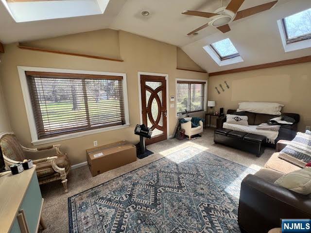 19 Crescent Wayne, NJ 07470 - Photo 15 of 17