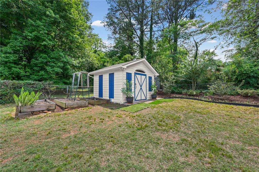 2497 Whites Mill Lane Decatur, GA 30032 - Photo 32 of 40