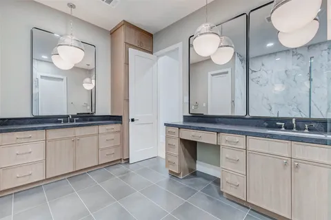 $1,675,000 | 608 East 26th Street, Houston, TX 77008