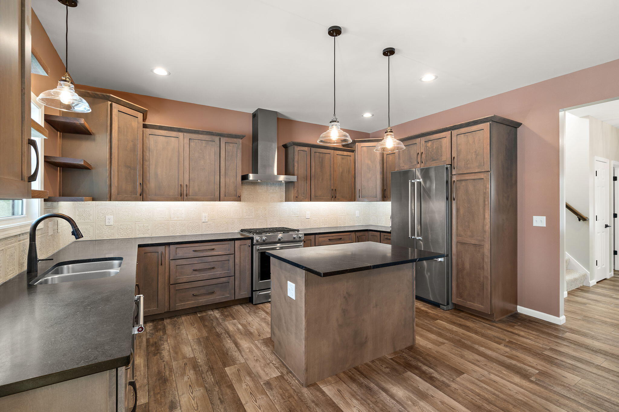 17233 Tapper Street Lowell, IN 46356 - Photo 10 of 39 2048x1365