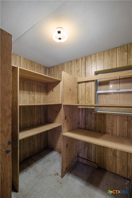 3104 Erwin Avenue Victoria, TX 77901 - Photo 15 of 19 a bedroom with a bunk bed and a window
