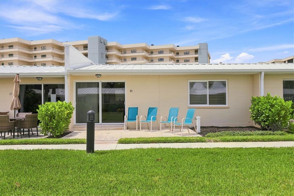 5830 Midnight Pass Road, Unit 18 Sarasota, FL 34242 - Photo 2 of 37 Gallery Image 2