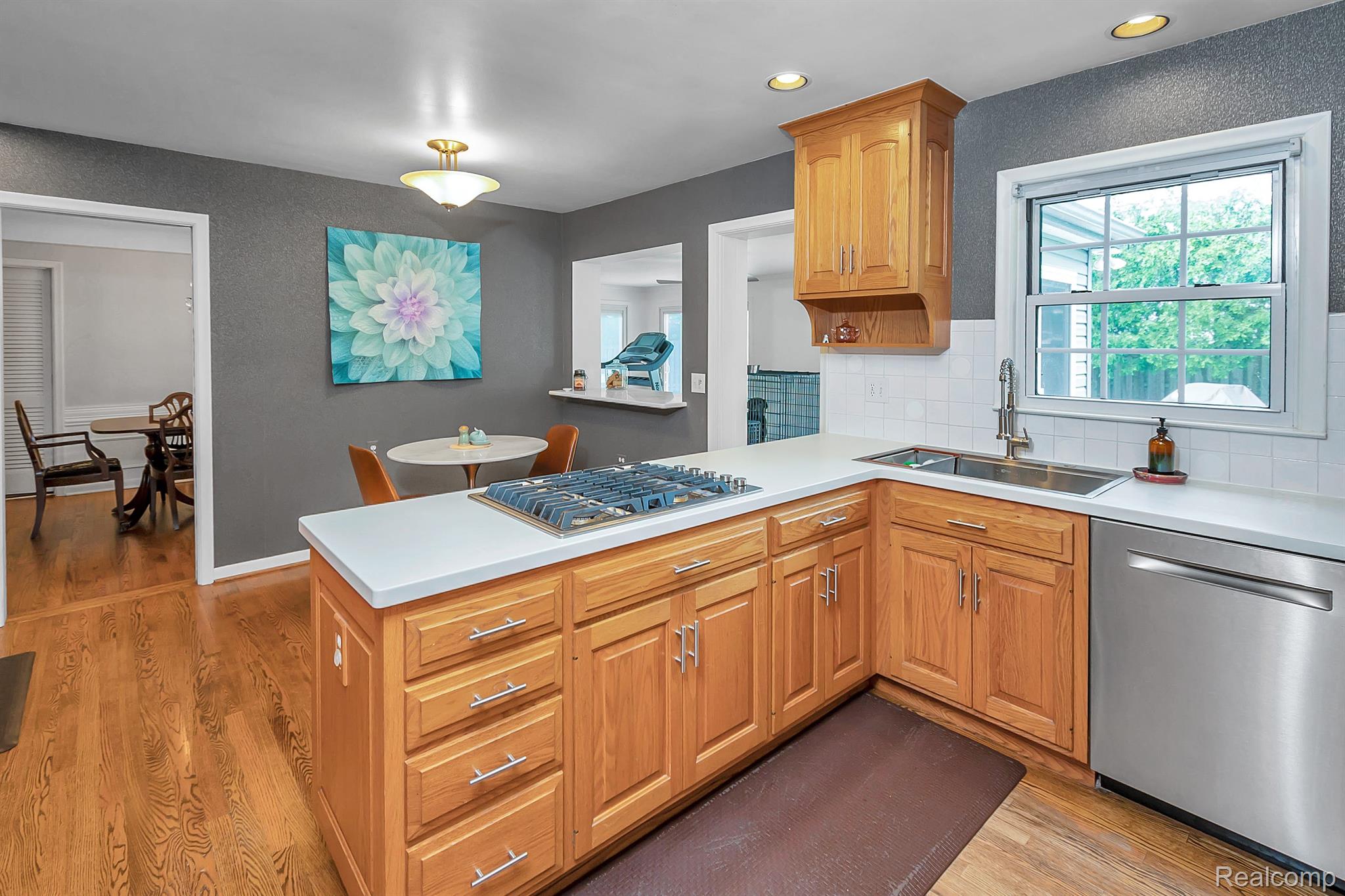 580 Cook Road Grosse Pointe, MI 48236 - Photo 7 of 48 Gallery Image 7