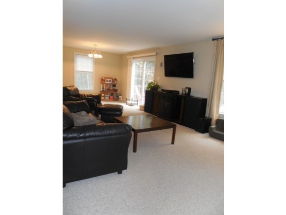31 Jonathan Avenue Rochester, NH 03839 - Photo 10 of 29