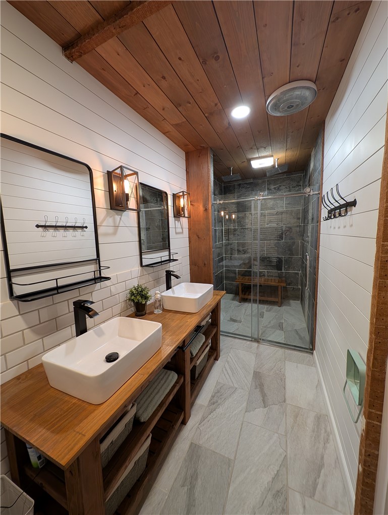 3707 Walworth-Marion Road Marion, NY 14505 - Photo 11 of 24