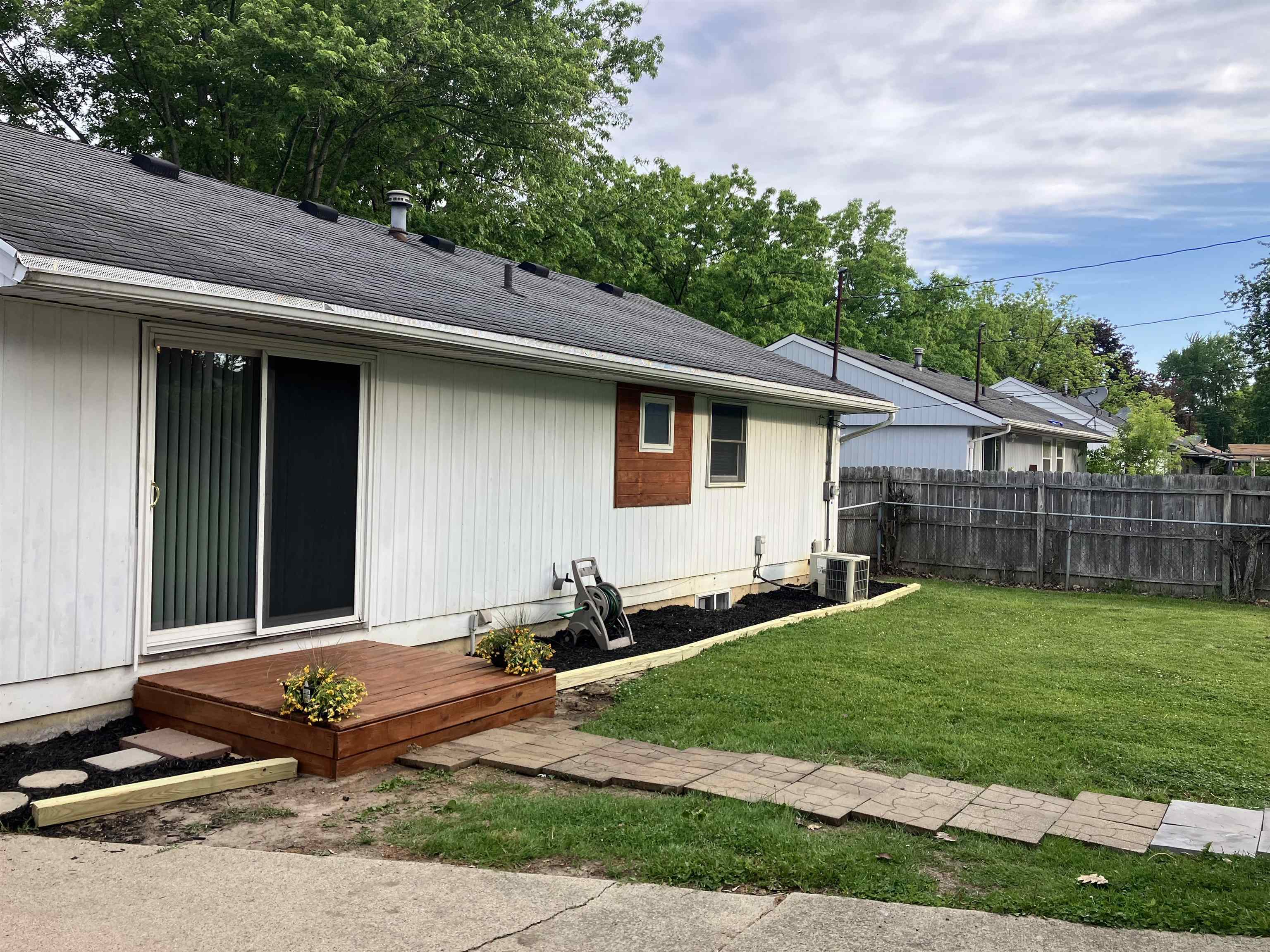 3201 Norwich Road Lansing, MI 48911 - Photo 4 of 31