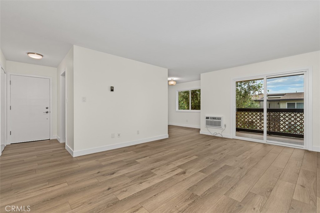 12200 Montecito Road, Unit K206 Seal Beach, CA 90740 - Photo 10 of 37 Living room.
