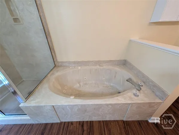 $2,350 | 320 Young Way, Richmond Hill, GA 31324