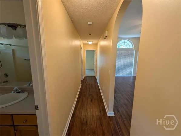 $2,350 | 320 Young Way, Richmond Hill, GA 31324