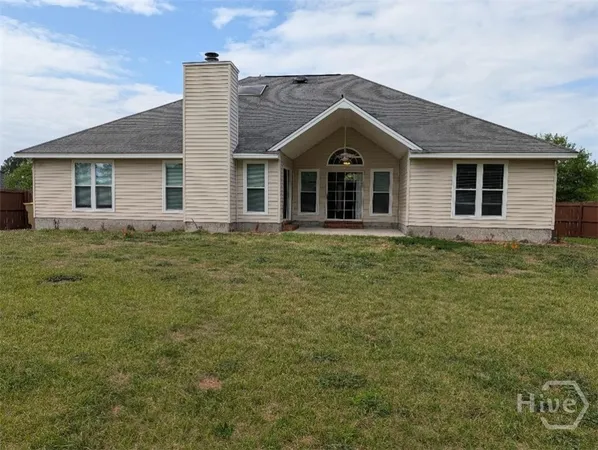 $2,350 | 320 Young Way, Richmond Hill, GA 31324