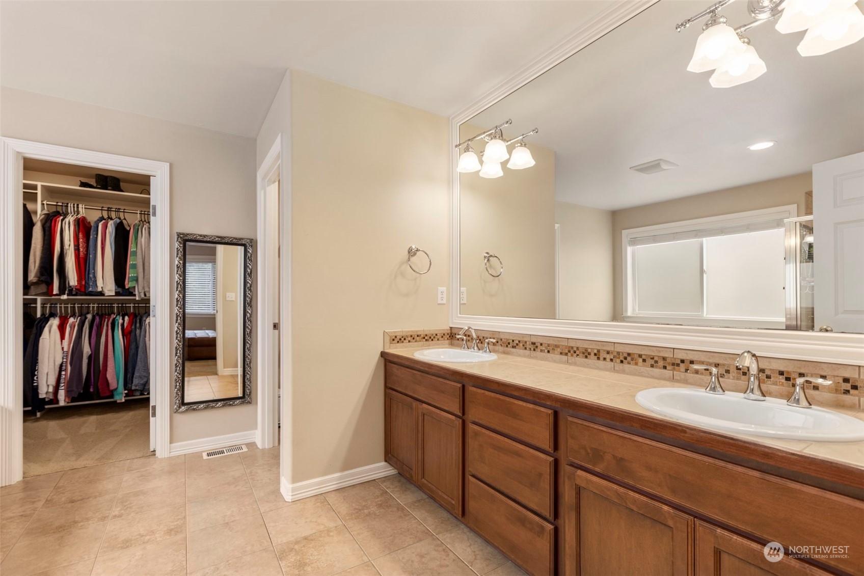 28425 239th Place Southeast Maple Valley, WA 98038 - Photo 22 of 39