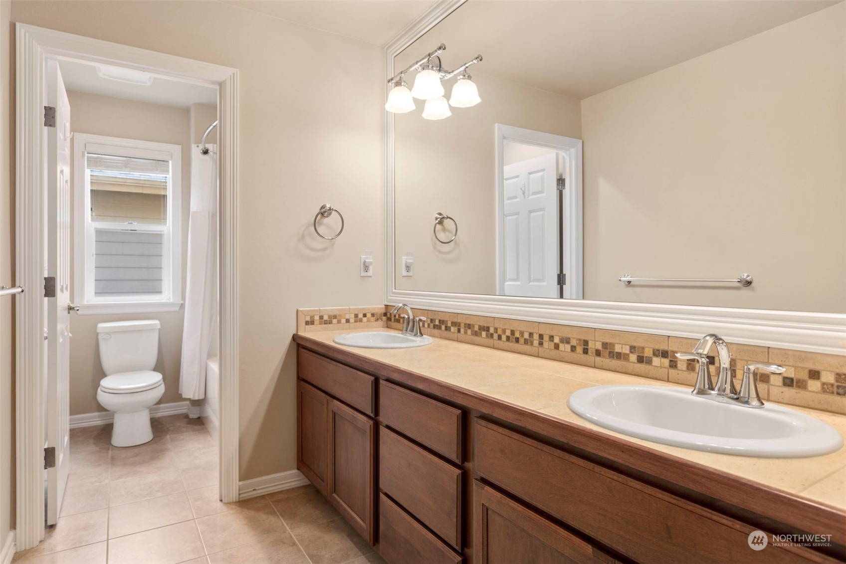 28425 239th Place Southeast Maple Valley, WA 98038 - Photo 32 of 39