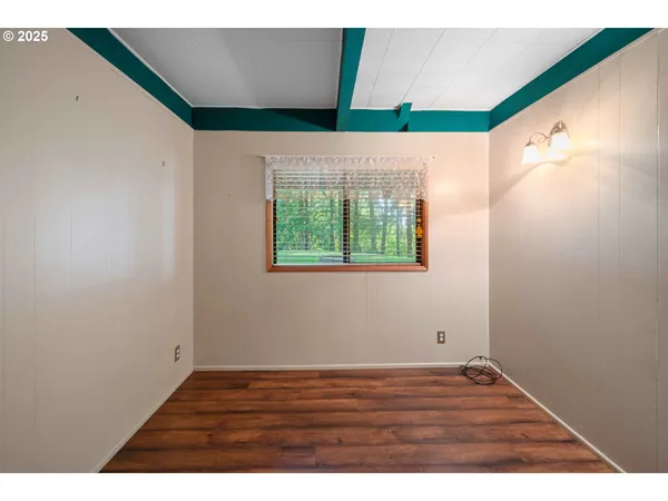 $549,990 | 83049 Siltcoos Station Road, Westlake, OR 97493