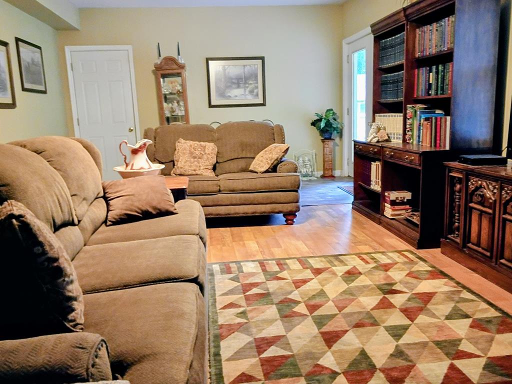 303 Wilson Road Chatsworth, GA 30705 - Photo 27 of 55 Additional photo of den