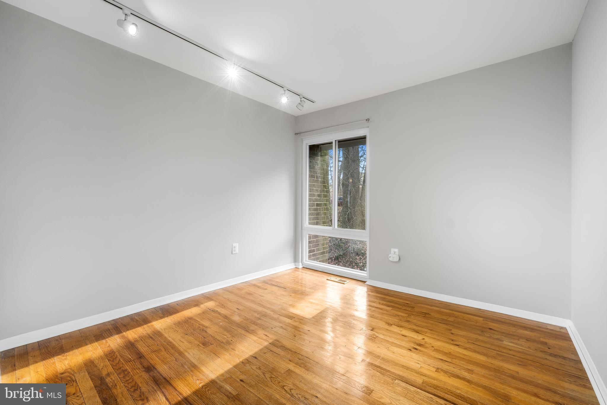 1781 Wainwright Drive Reston, VA 20190 - Photo 21 of 40