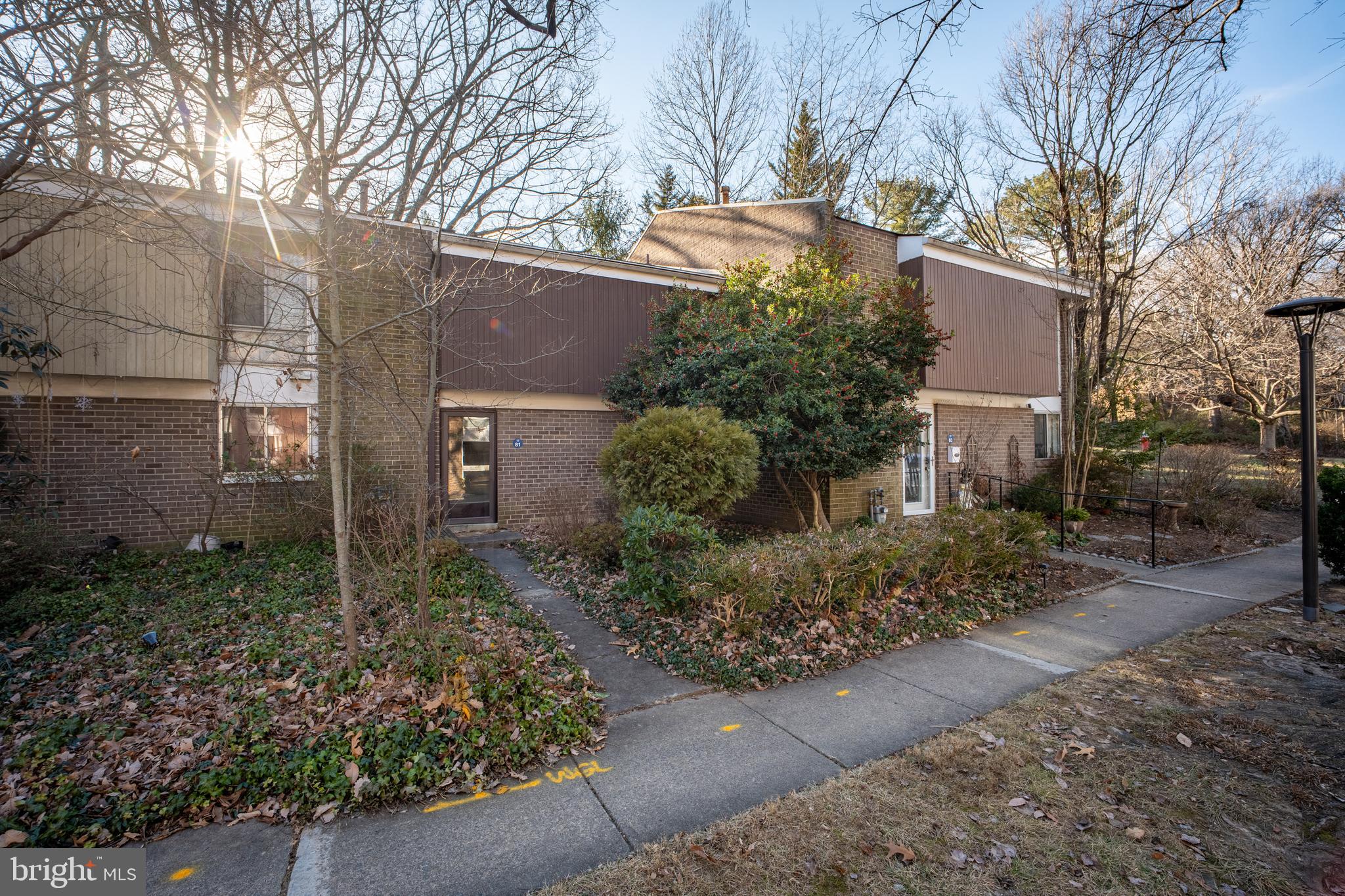 1781 Wainwright Drive Reston, VA 20190 - Photo 3 of 40