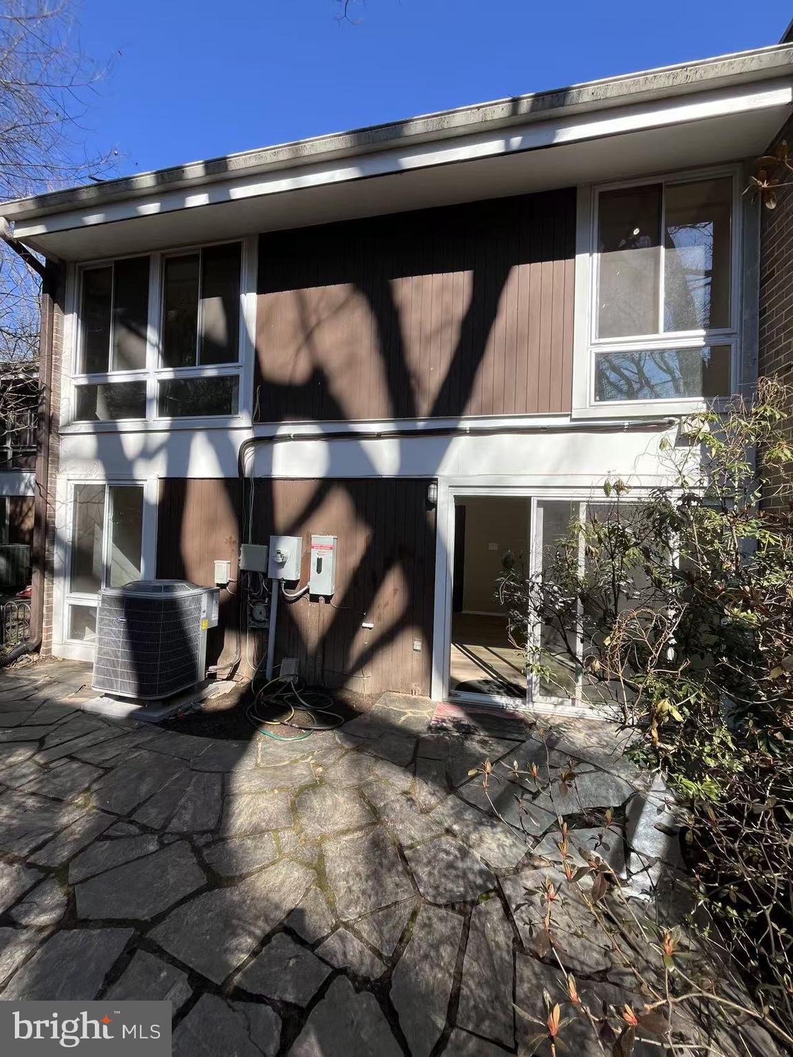 1781 Wainwright Drive Reston, VA 20190 - Photo 33 of 40