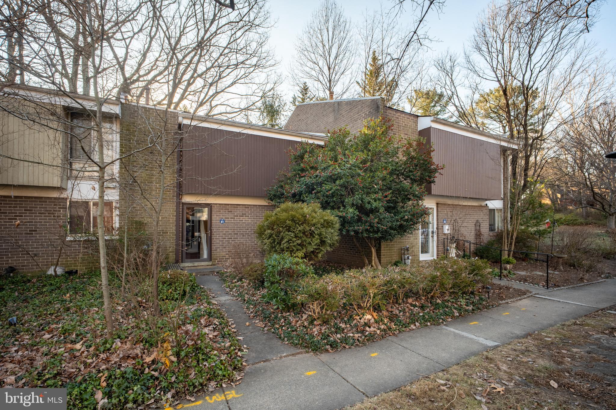 1781 Wainwright Drive Reston, VA 20190 - Photo 6 of 40