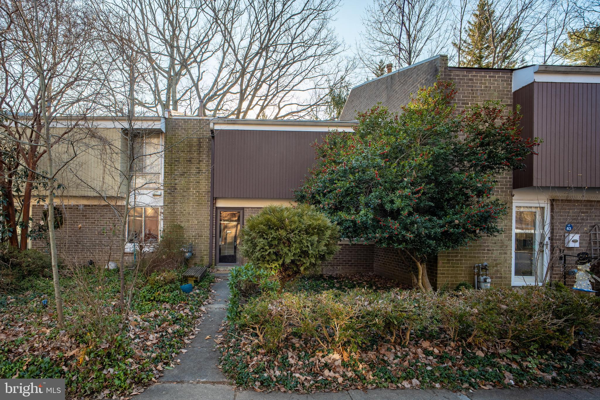 1781 Wainwright Drive Reston, VA 20190 - Photo 7 of 40