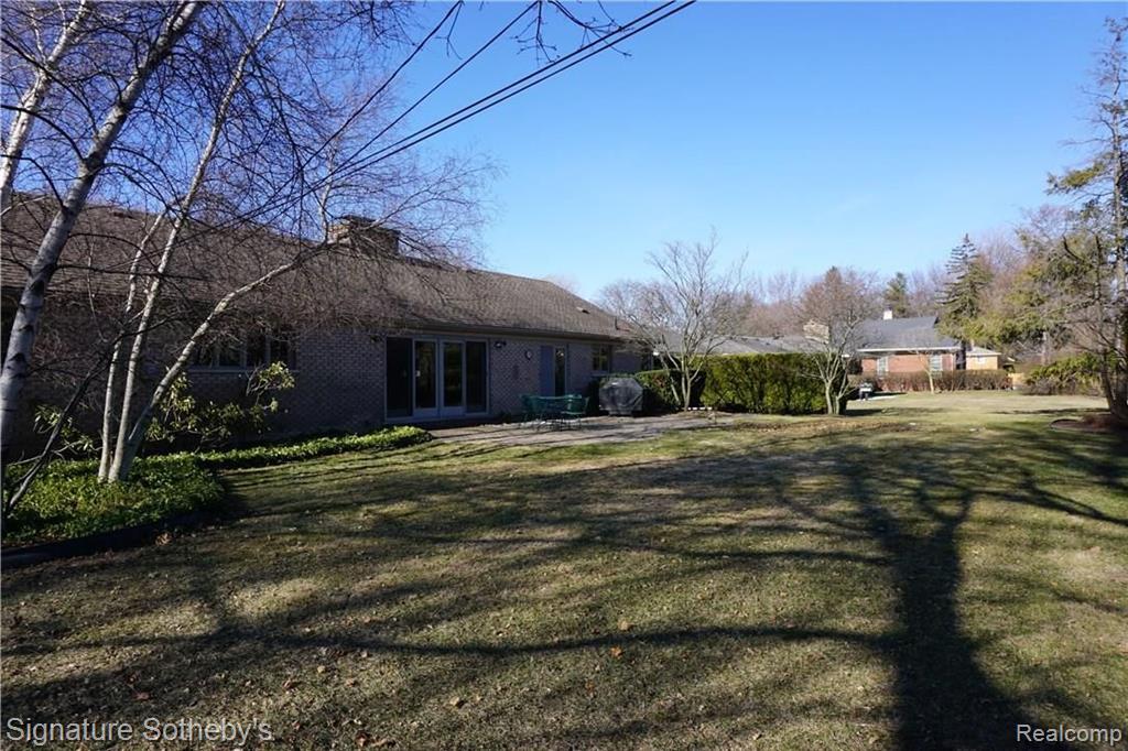 64 Willison Road Grosse Pointe Shores, MI 48236 - Photo 13 of 15