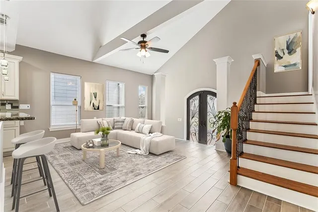 $4,000 | 889 Pontalba Street, New Orleans, LA 70124