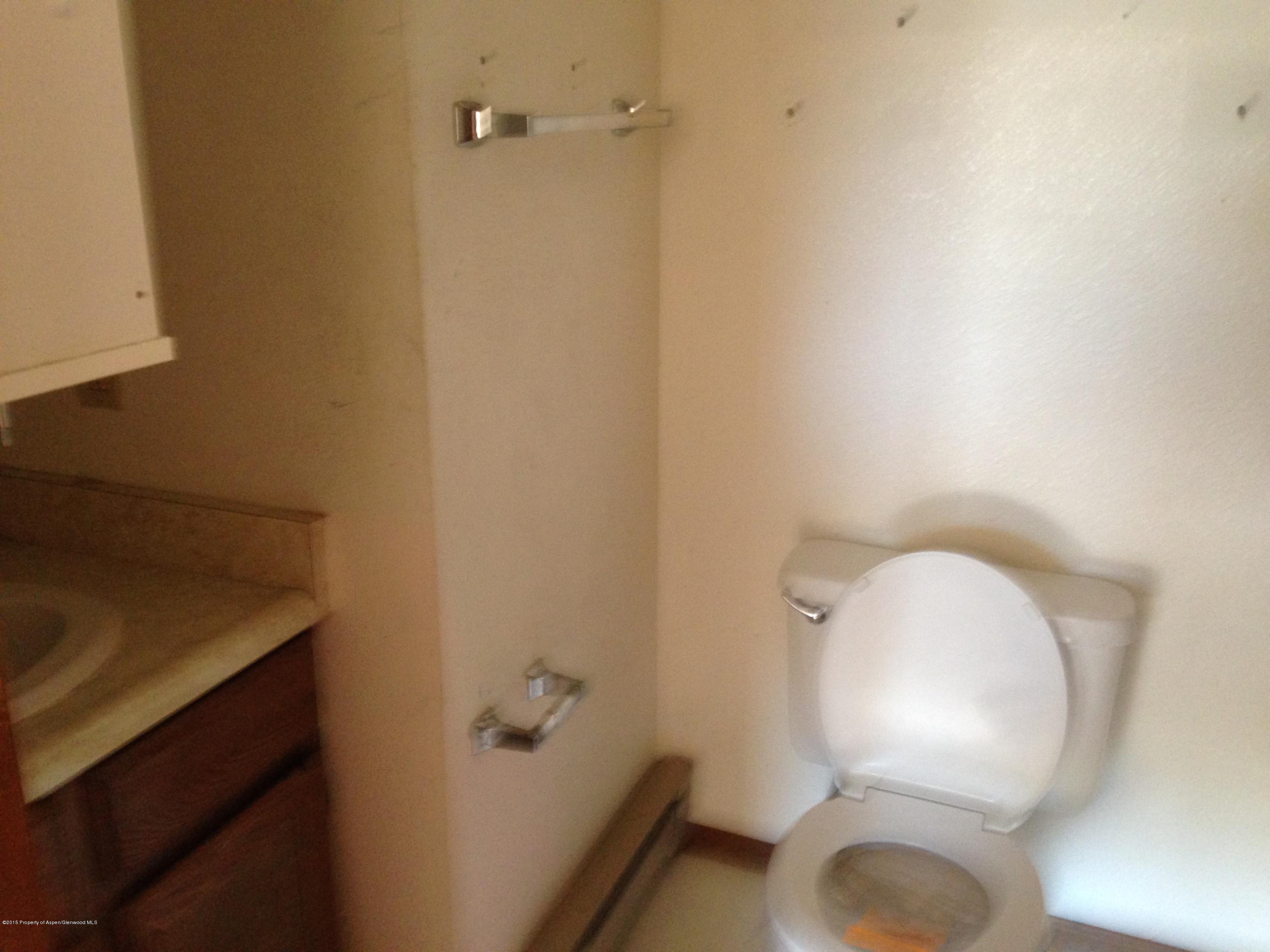 363 East 26th Street Rifle, CO 81650 - Photo 6 of 11 MASTER BATH