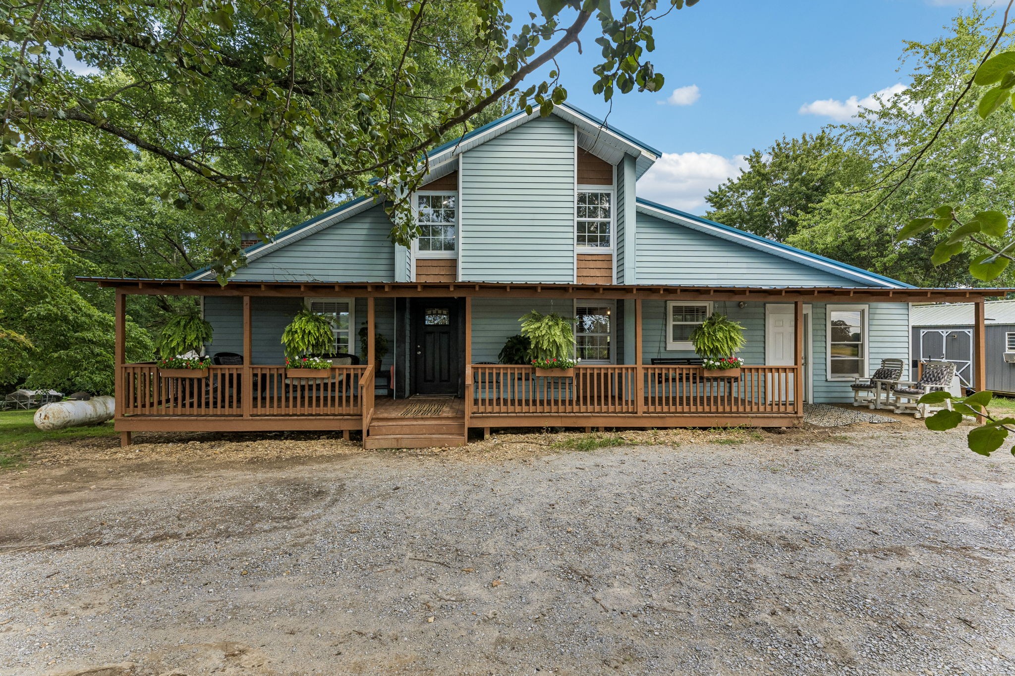 38 North Old Military Road Summertown, TN 38483 - Photo 2 of 22